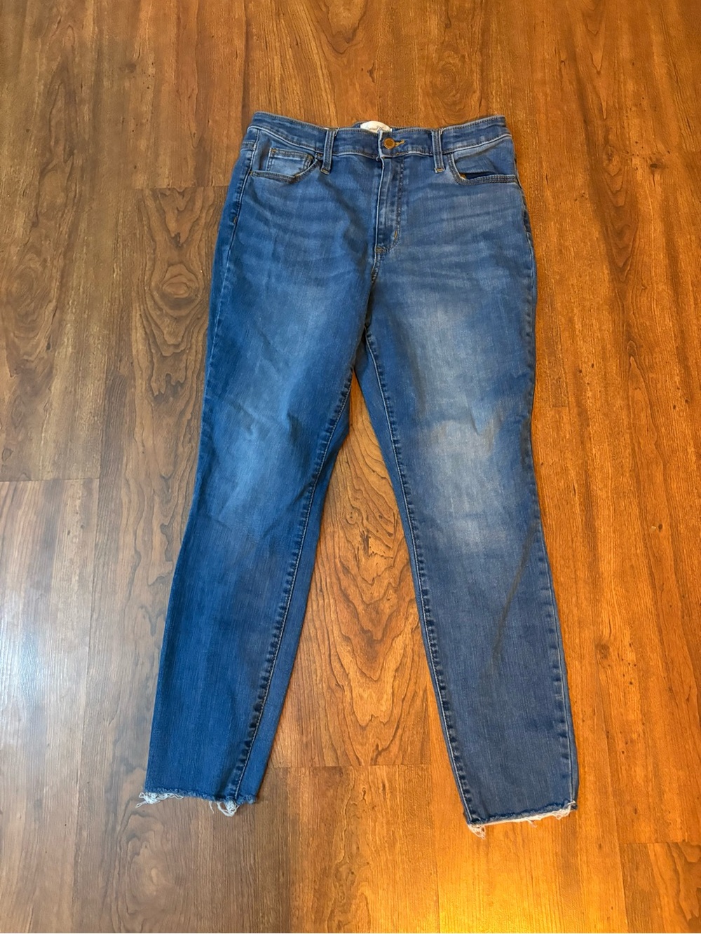 Universal Thread Ankle Crop Jeans - Blue Wash